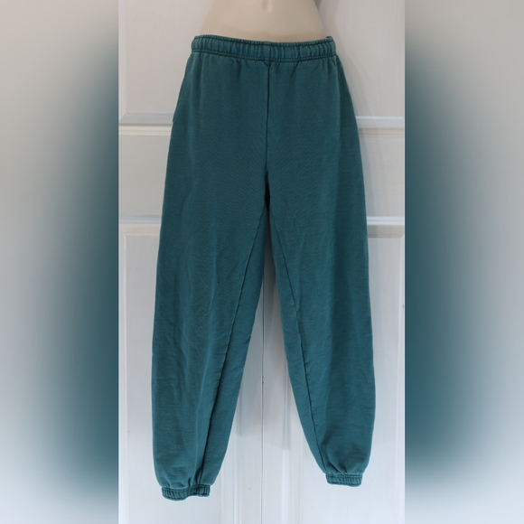 Aritzia TNA Extra Fleece Mega Sweatpant - Picture 8 of 12